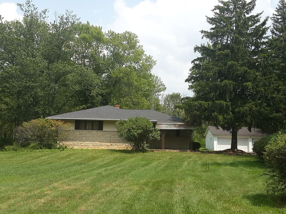 1st image of 8420 Trails End Dr