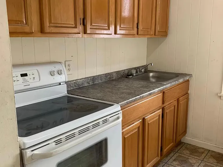 2018 E Clearfield St #1 — Photo 2