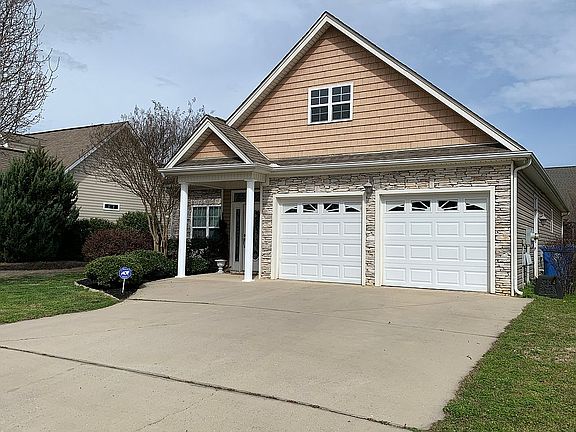 2nd image of 2523 Waterhaven Dr