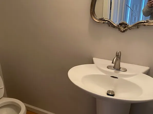 233 Myrtle Avenue image 17 of 34