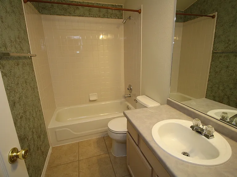 6724 Lost Springs Dr — Photo 7
