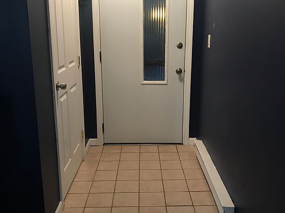 3rd image of 165 South St Unit 5