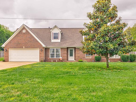 3rd image of 4731 Carlsbad Ln