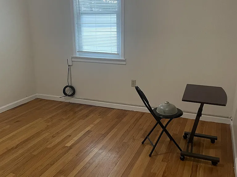 18 Grant Ave #2 — Photo 7