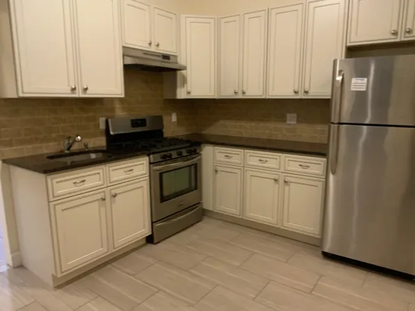 44-09 25th Ave #1R, Astoria, NY 11103