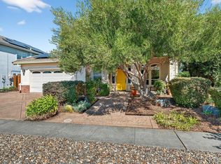 26 Hahnemann Ln, Napa, CA 94558