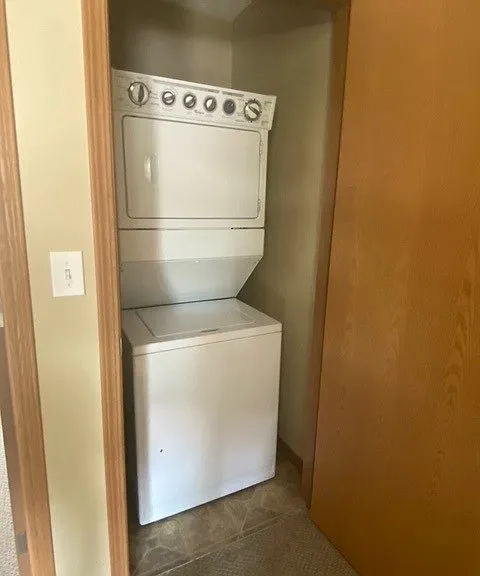 517 Wheeling Ave — Photo 9
