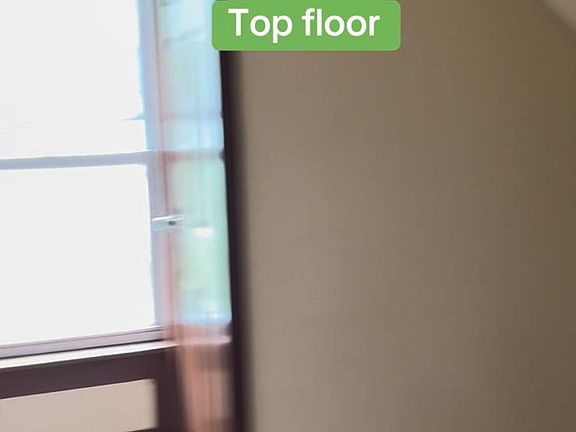 3rd image of 81 Bellevue Ave #4