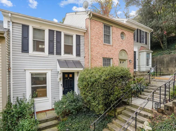 5039 9th St S, Arlington, VA 22204