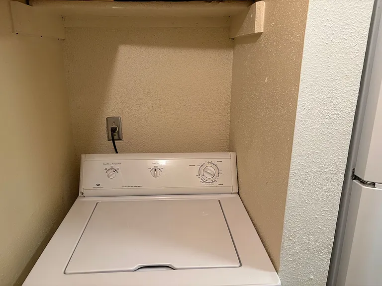3756 Idlebrook Cir #214 — Photo 4