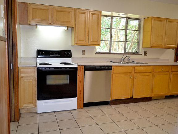 5th image of 8116 Hayden Dr