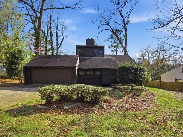 5309 Golfcrest Cir, Stone Mountain, GA 30088