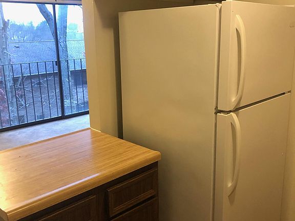 Kitchen, view 2.