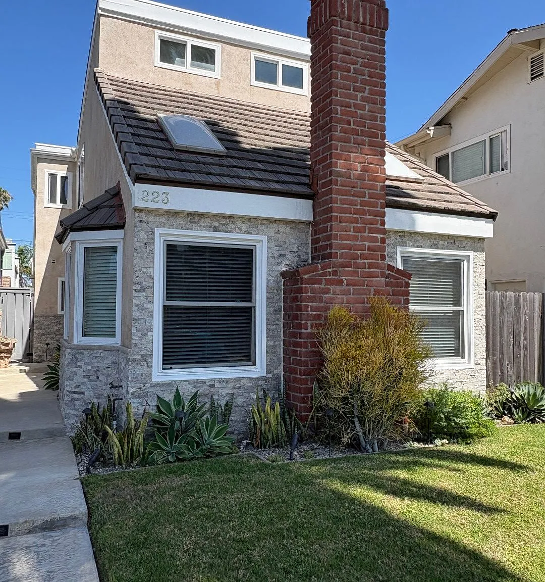 3 bed, 1794 sqft, $6,985 — Photo 1