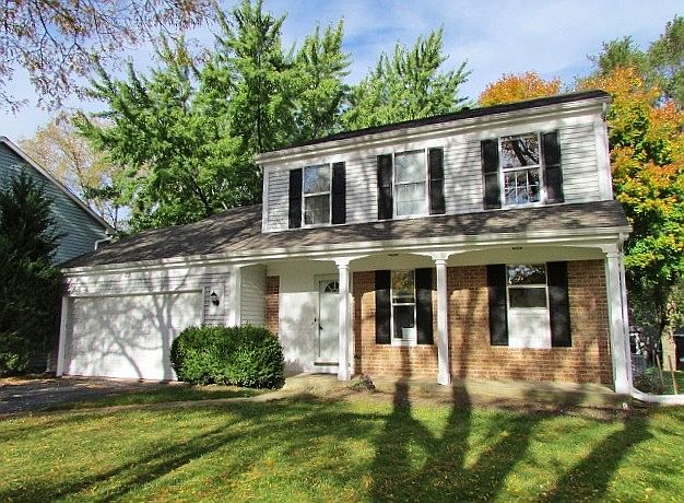 1st image of 23 Sherwood Ct
