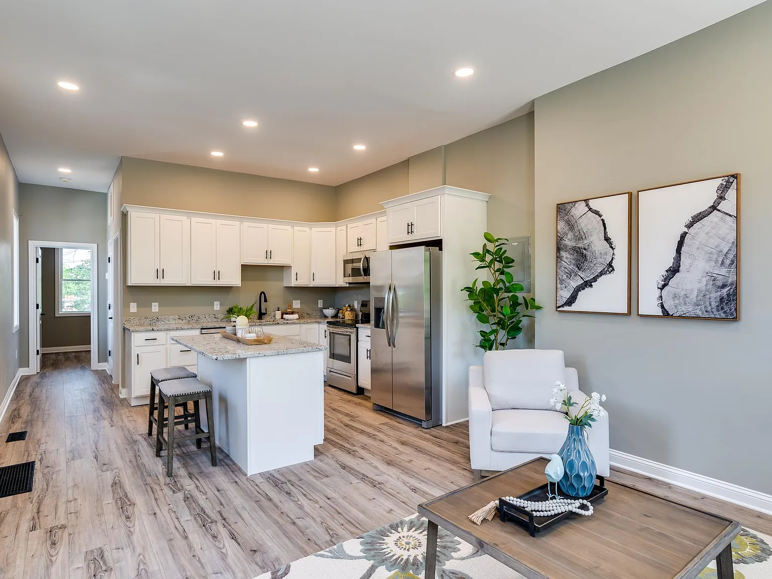 1 bed, $1,400 — Photo 3