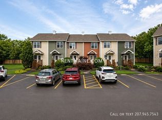 16 River Village Dr, Milford, ME 04461