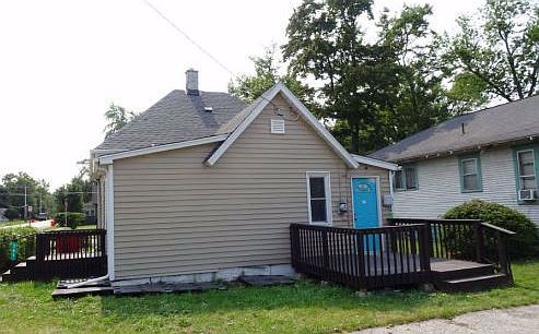 3rd image of 741 Thresher Ave