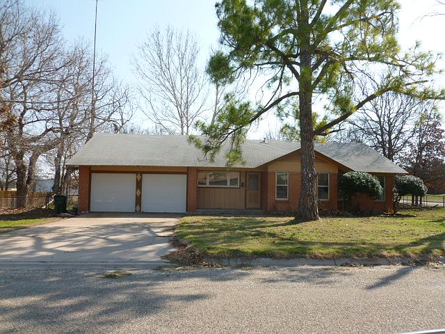 1st image of 103 Hillcrest Dr