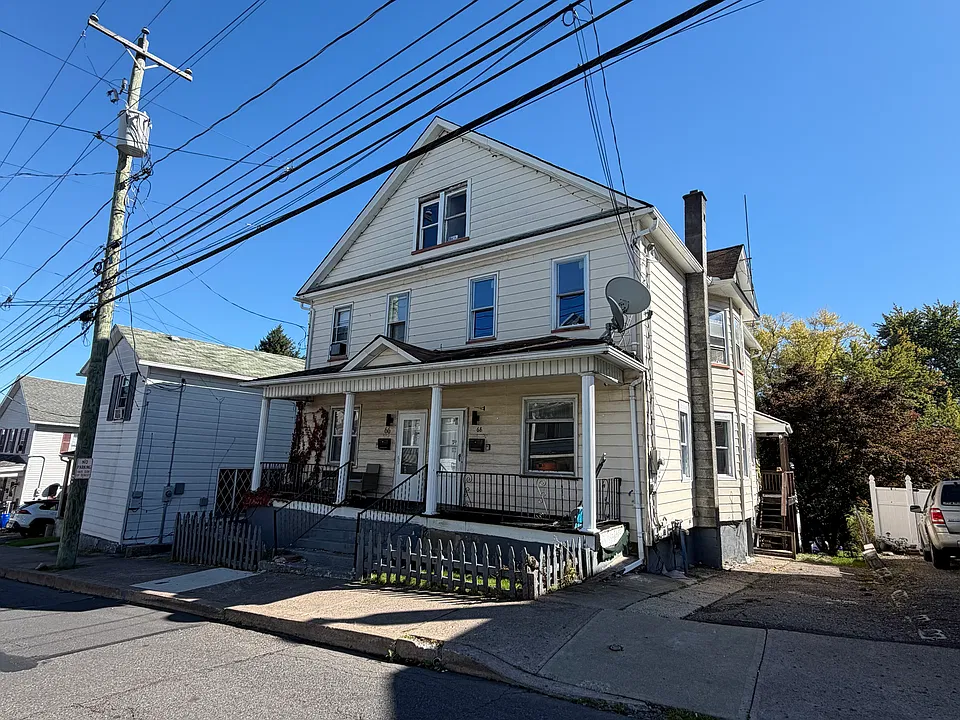 68 Hillside St