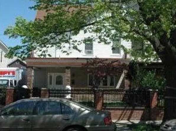 9431 120th St, South Richmond Hill, NY 11419