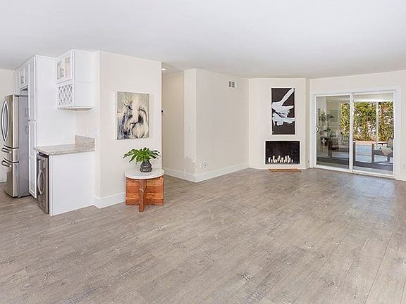 5th image of 20929 Costanso St