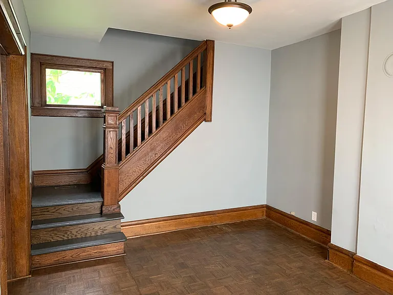 379 E Tompkins St — Photo 8