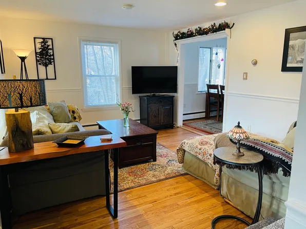 54 High St, Dalton, MA 01226