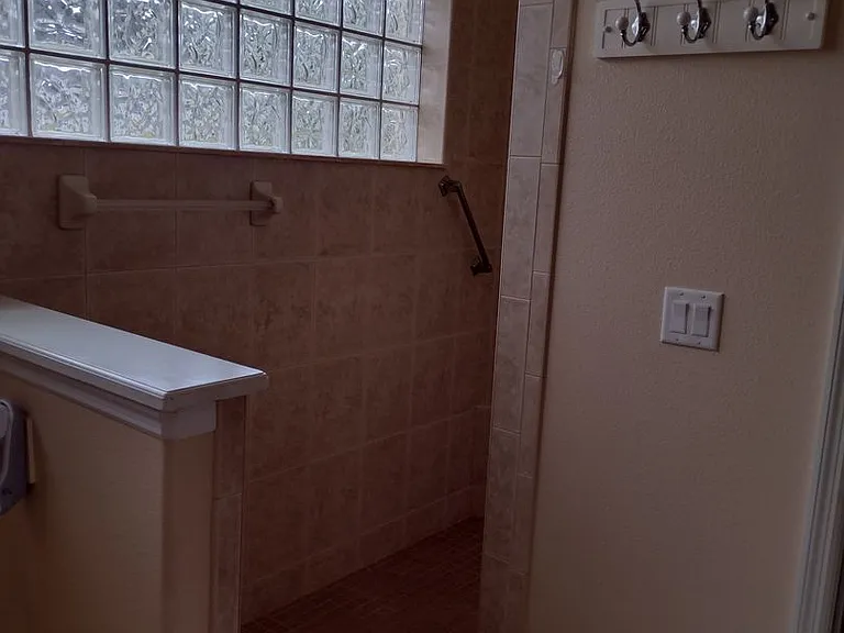 592 Dowling Cir — Photo 13