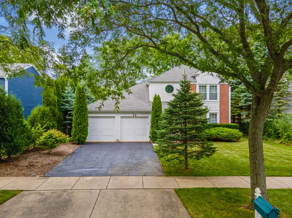 34 Southfield Dr, Vernon Hills, IL 60061