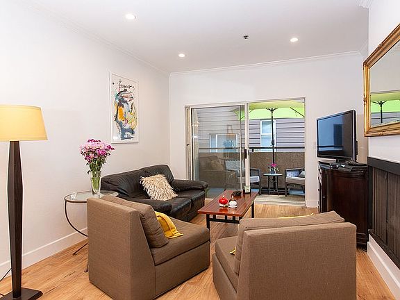 5th image of 156 S Oak Knoll Ave APT 208