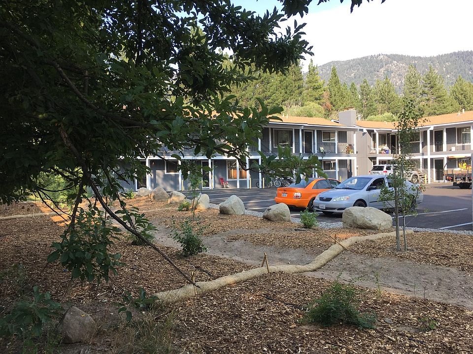 1st image of 3689 Blackwood Rd #4