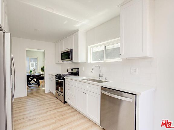 Kitchen - all new everything.