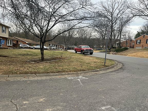 4th image of 2868 Woodthrush Cir