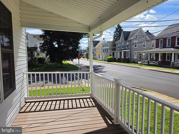 4th image of 225 N Main St