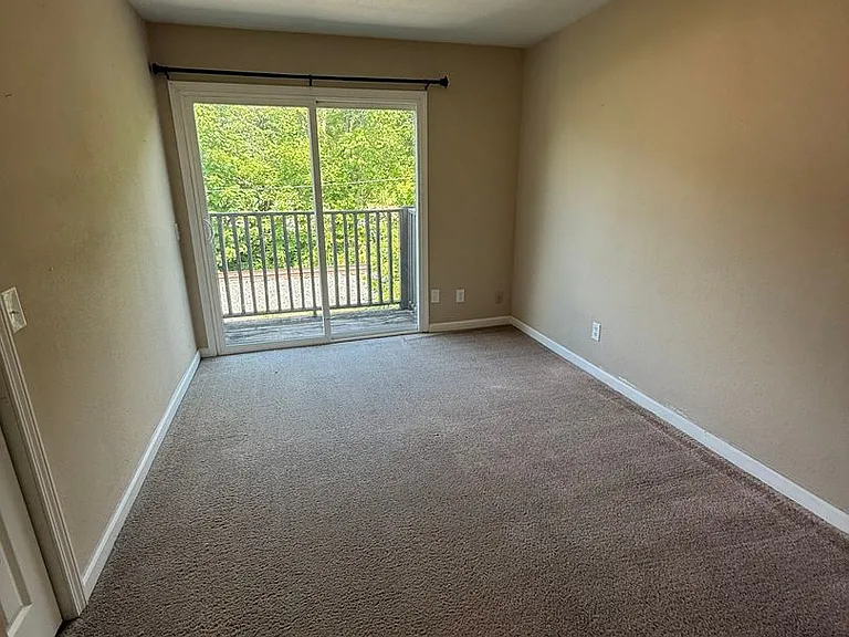140 Main Ave — Photo 10