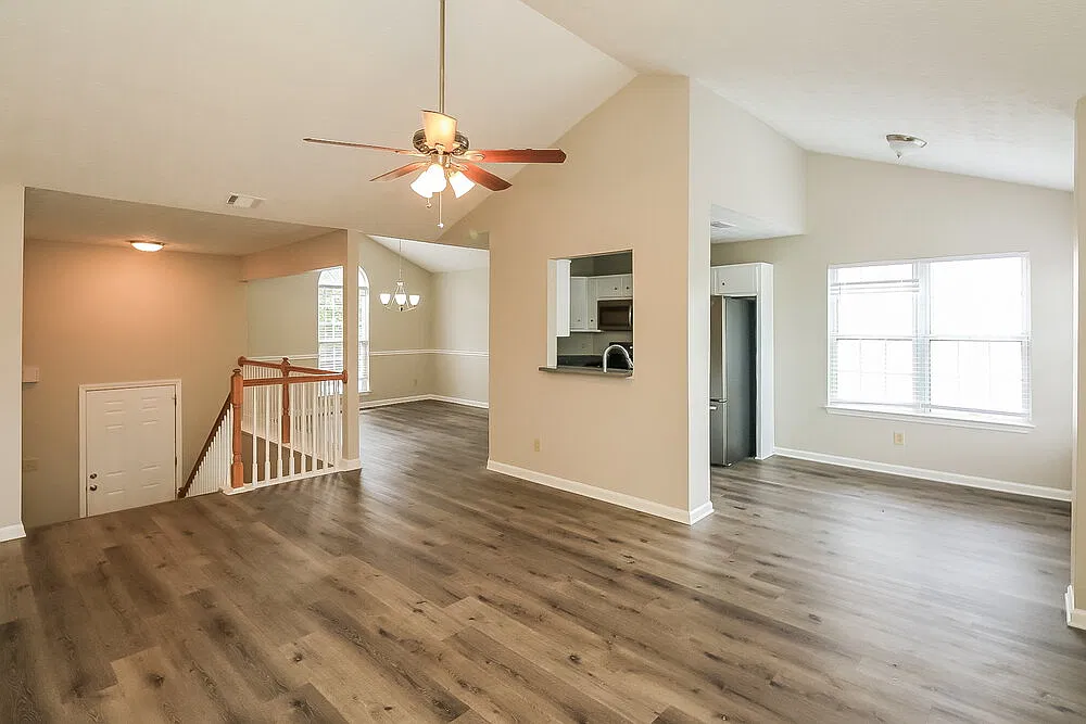 4 bed, 3.0 bath, 1355 sqft, $1,835 — Photo 4