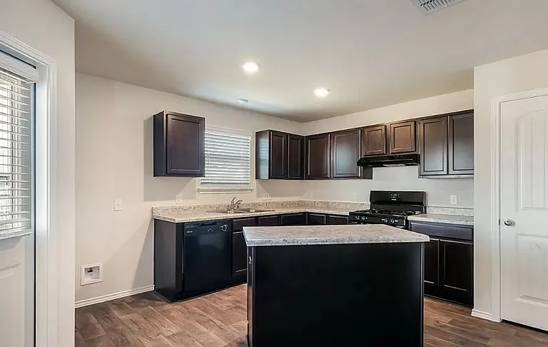 9546 Ranch Loop — Photo 4