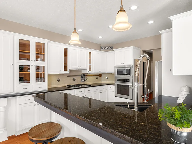 4377 Westminster Pl — Photo 28