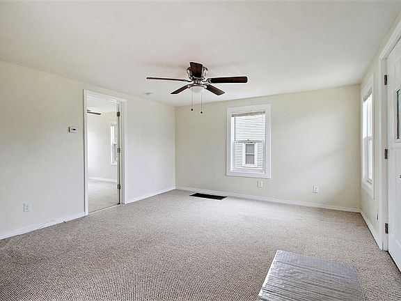 2nd image of 283 N Cleveland Ave