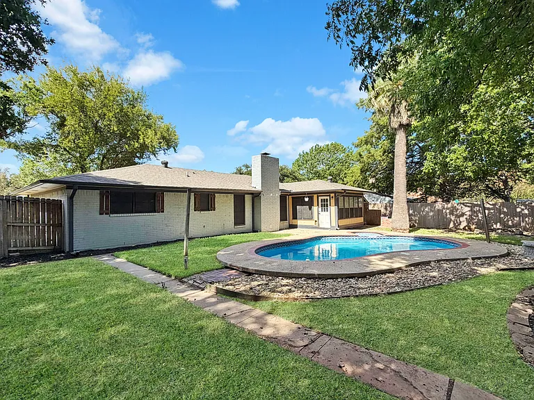 4106 Ermine Trl — Photo 20