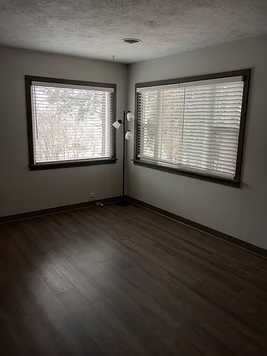 505 Western Ave #B Photo 1 505 Western Ave #B Photo 1