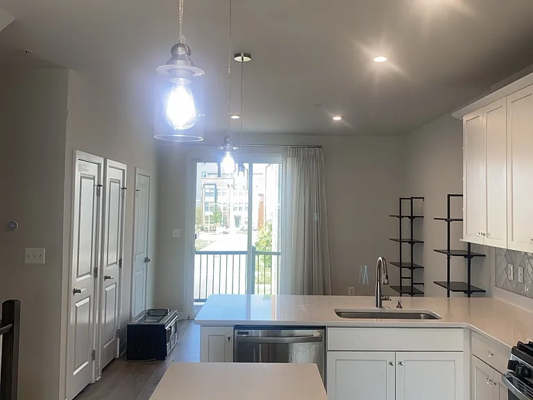 2821 Evansgreen Dr — Photo 4