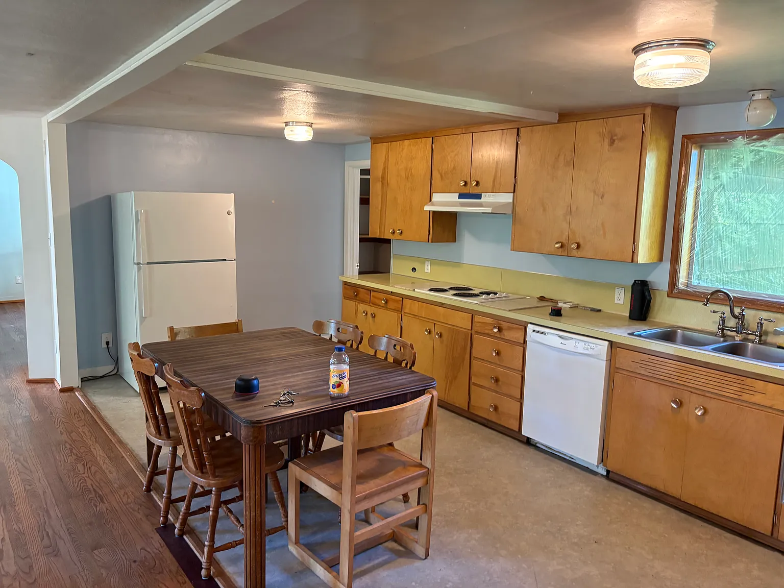625 SE Chester Ave — Photo 3