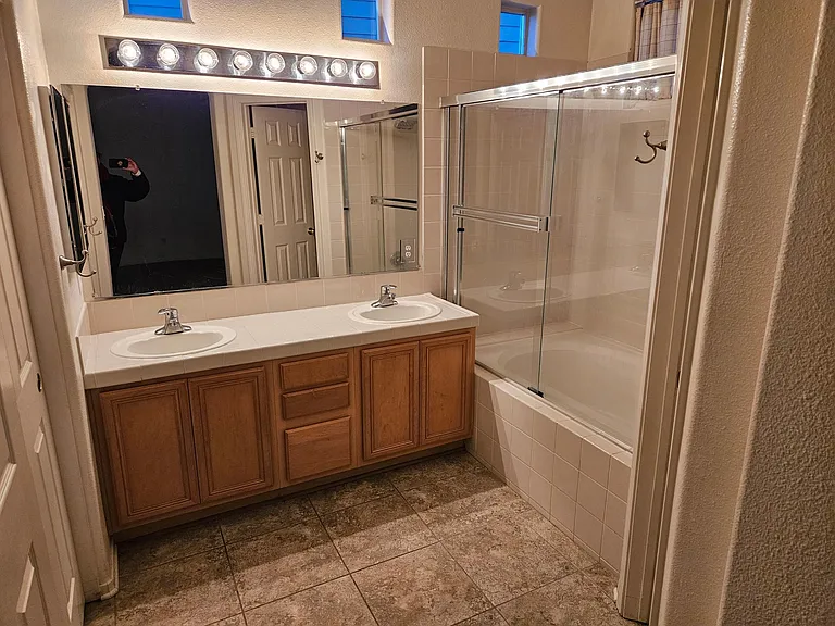 3777 Herons Landing Dr — Photo 32