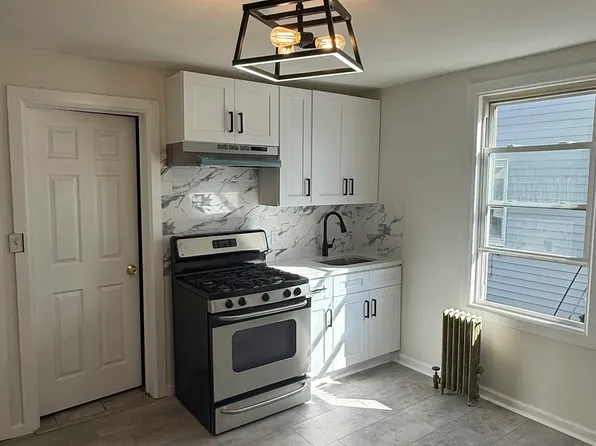 105 Rosa Parks Blvd, Paterson, NJ