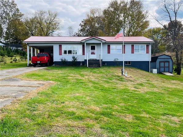 240 Viscose Rd, Parkersburg, WV 26101