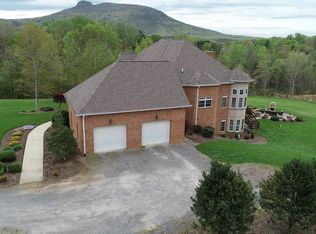 538 Shoals Rd, Pinnacle, NC 27043