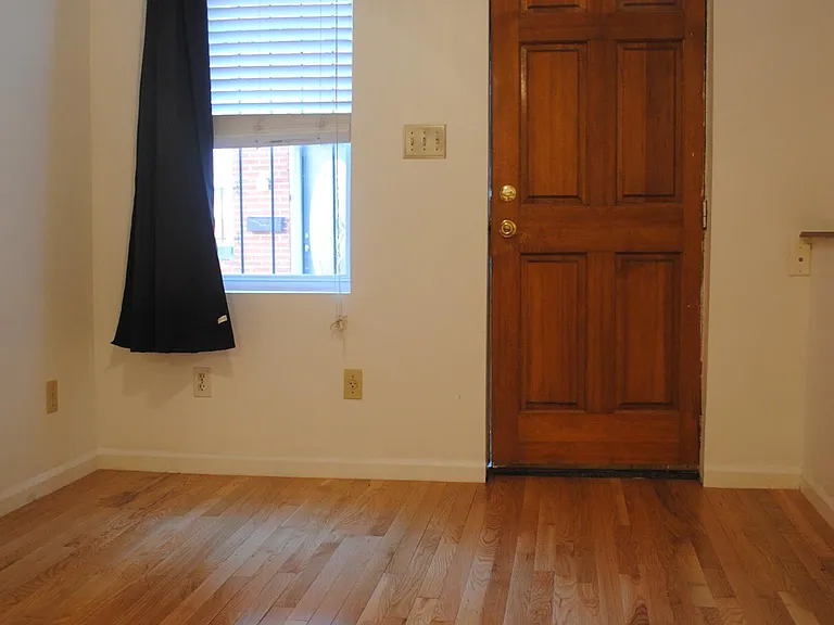 1st floor front view