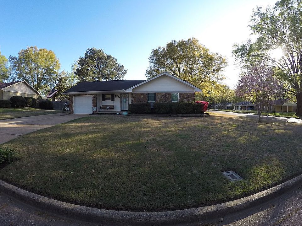 1st image of 415 Easonwood Ave